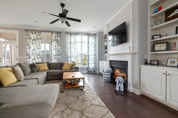 Comment installer soi-même son décor mural